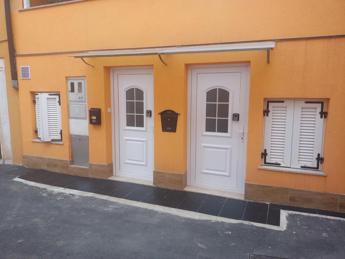 Ferienwohnung Apartma Eli2 Koper Exterior foto